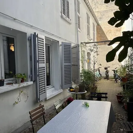 Country In * Parigi